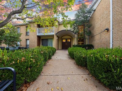 444 N Clay Ave APT 3L