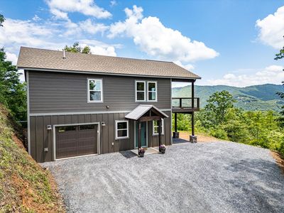 300 Sugarwood Dr