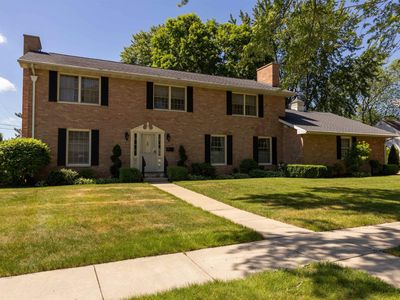 1054 North Dr