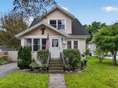 101 W Irving St