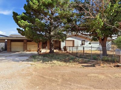 1206 Dogwood St
