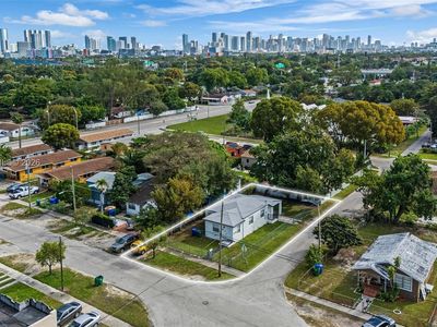 1244 NW 45th St