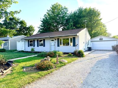 323 Fairlane Dr