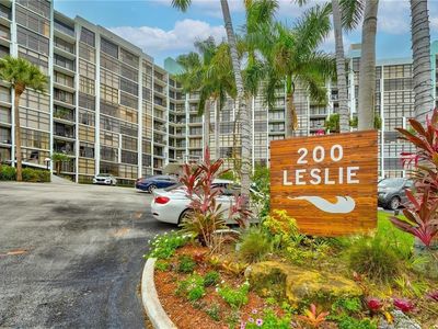 200 Leslie Drive #1128