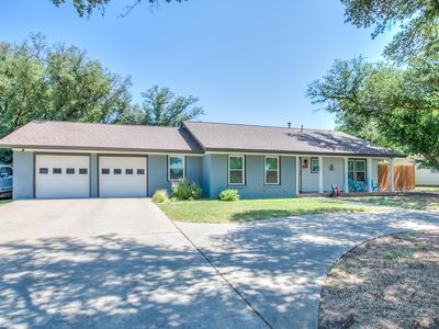 2636 A And M Ave