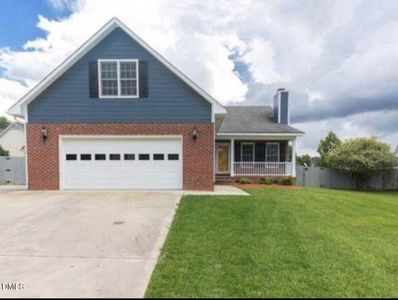 2805 Franzia Dr