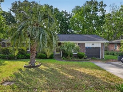 1225 Hillside Dr