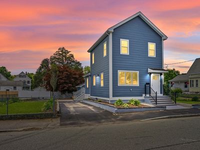 24 Cottage St