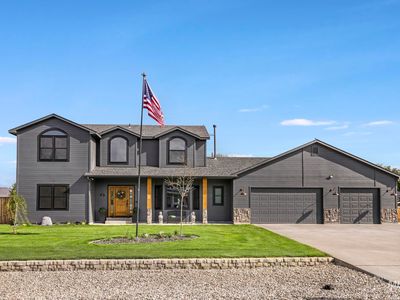 970 NW Bluegrass Cir