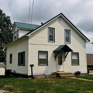 1119 2nd Ave E