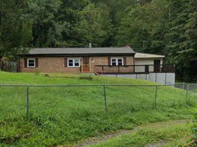 7704 Roaring Run Rd