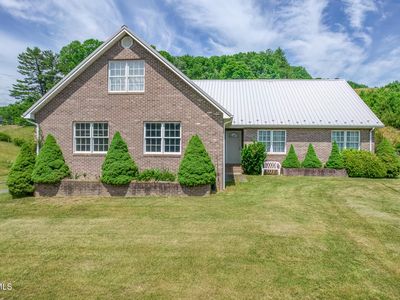1044 Waters Rd