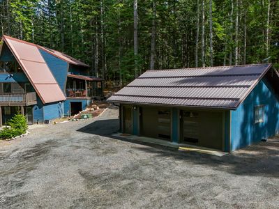 16204 N Pinewood Way