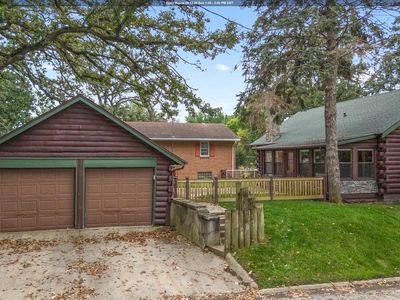 626 18th St W