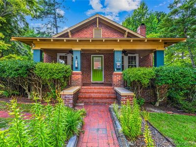 201 Woodside Ave