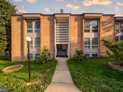 2202 Greenery Ln APT 301-22