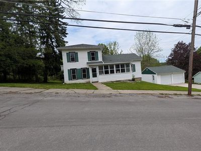 38 W Main St