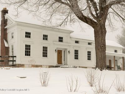 2884 W Glenville Road