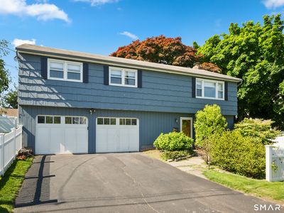 18 Hurd Street