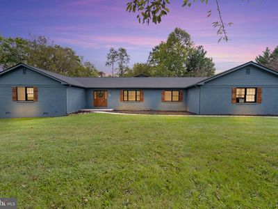 492 Ella Dr