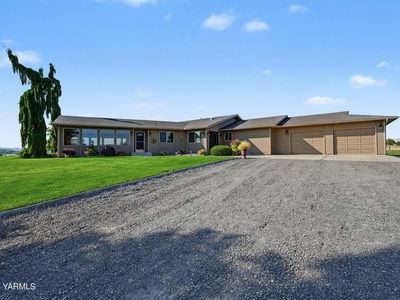 301 Peterson Ln