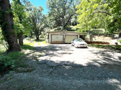 1896 S Main St
