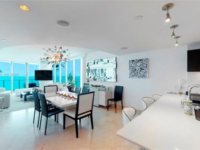 17001 Collins Ave APT 3601