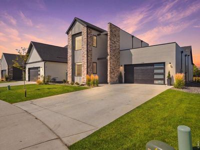 1724 Barefoot Dr