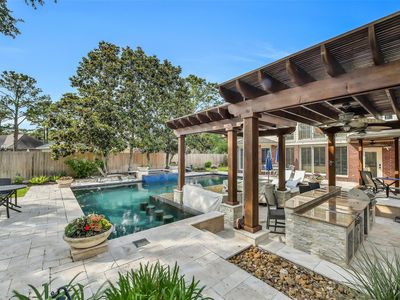 210 Trail Bend Ln
