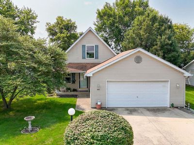 2015 Lake Forest Ln