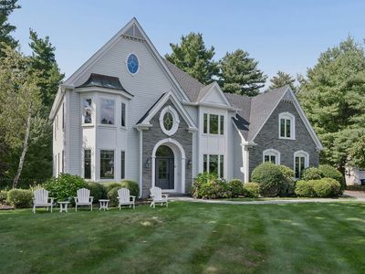 3 Wyman Ln