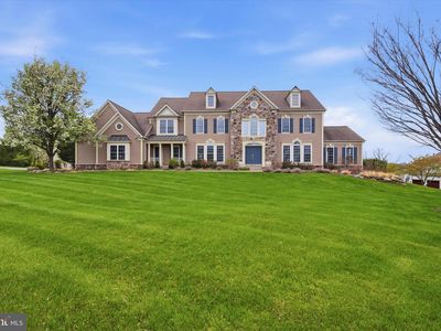 8 Deerfield Dr