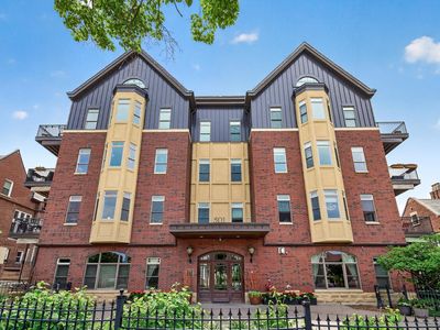 301 Clifton Ave APT 1A