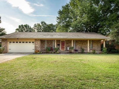 17 Bradford Dr