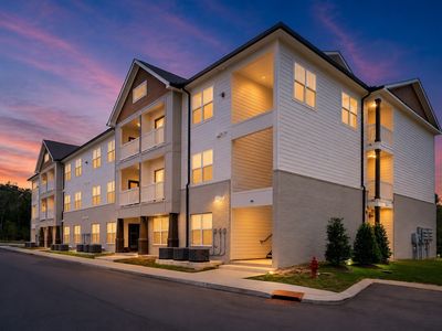 6411 Charlotte Road Cir #105