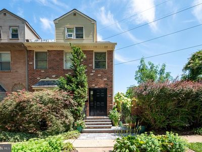 904 N Bancroft Pkwy