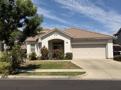 1347 Cliff Swallow Dr