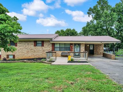 241 Belleview Dr SE