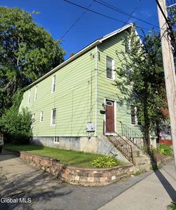 569 Nott Street