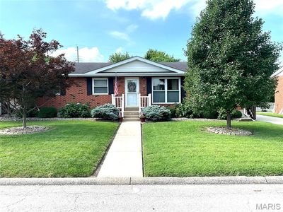22 Lakeview Dr
