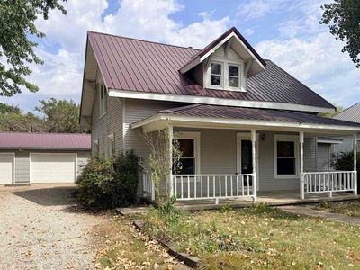 214 W Main St