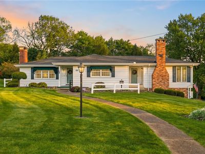 215 Edgewood Dr