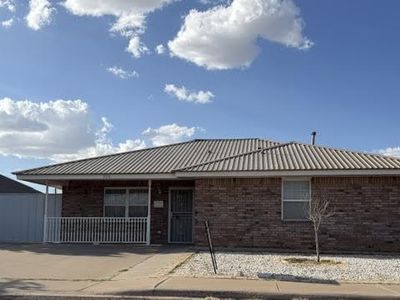 320 Kennedy Dr
