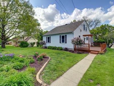 313 W 2nd St