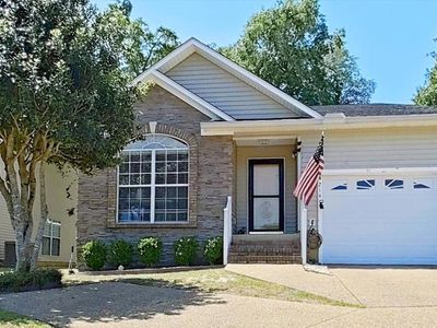 214 Huntington Pointe Dr