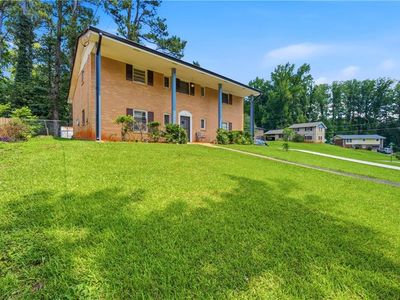 1020 Cedar Cir