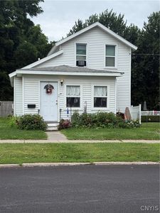 11 Lake Ave