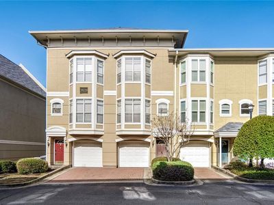 375 Highland Ave NE UNIT 202