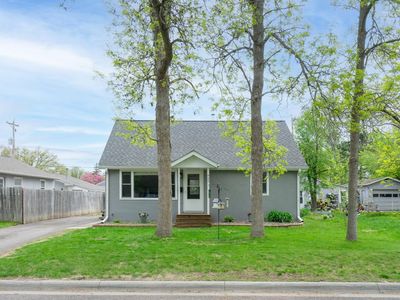 920 11th Ave NE