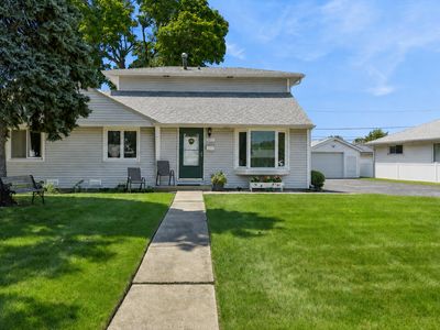 Property at 4571 W 88th St, Hometown, IL